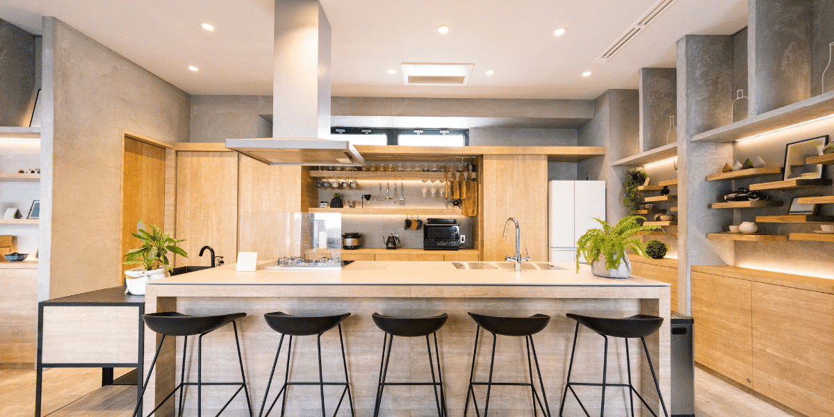 professional photo of a kitchen